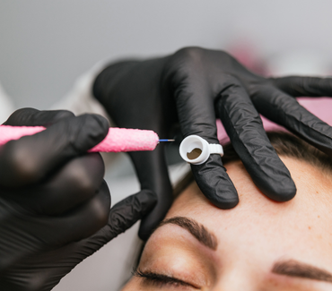 Kalıcı Makyaj Uygulaması Ne Kadar Sürer ve Ne Kadar Kalıcıdır?